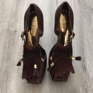 BCBGirls brown heels - Size 7 1/2